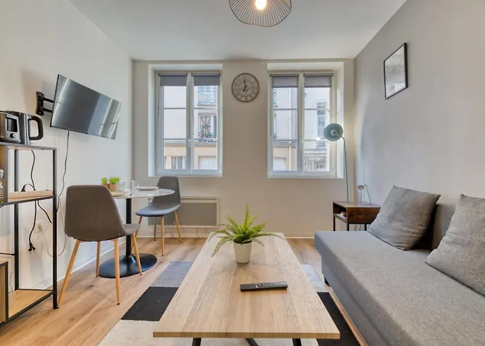 Le Thibaut Renove Au Coeur De Apartment Rouen